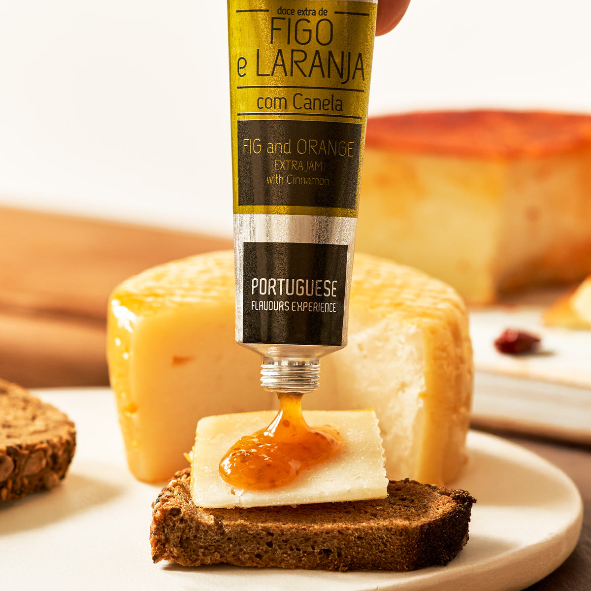 Fig and Orange Jam with Cinnamon in tube | meia.dúzia®
