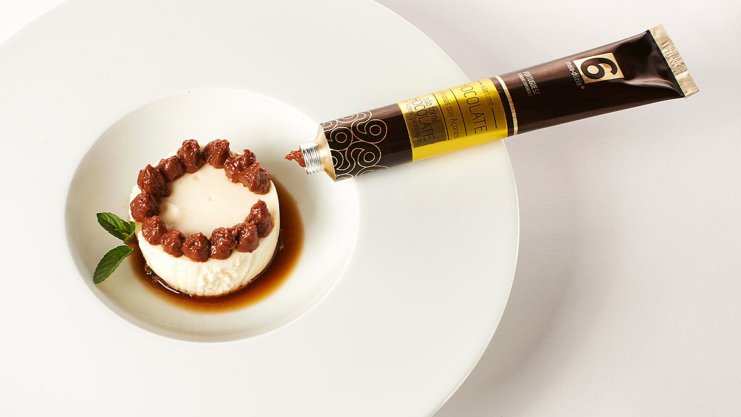 Cheesecake com Cobertura de Chocolate São Tomé com Ananás dos Açores