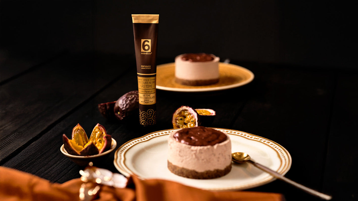 Cheesecake de Chocolate Negro com Maracujá
