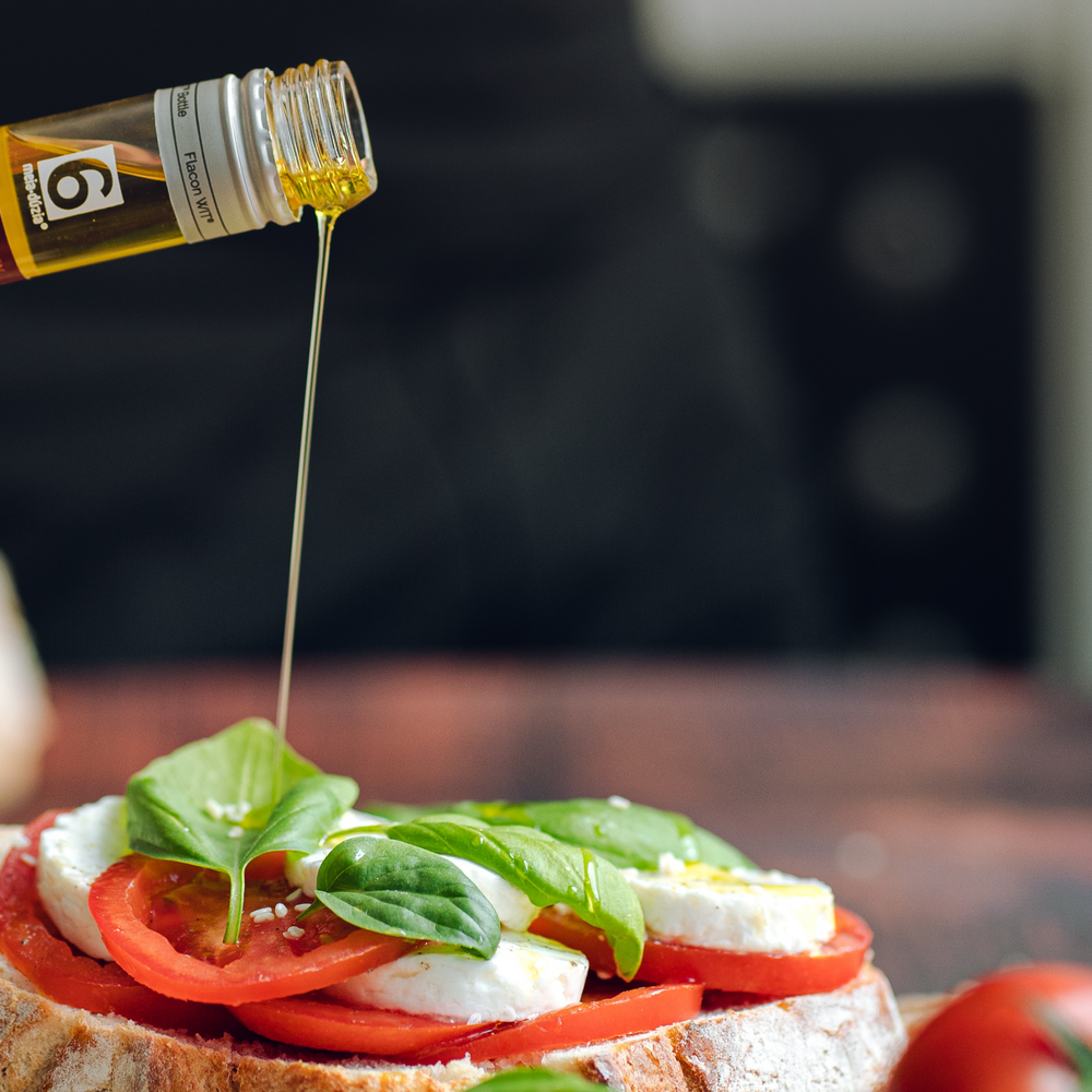 
                  
                    Experience Box no. 7 - Olive Oil from Portugal + Chutney + Crackers
                  
                