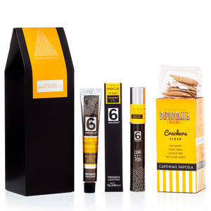 
                  
                    Experience Box no.3 - Jam + Tea + Crackers
                  
                