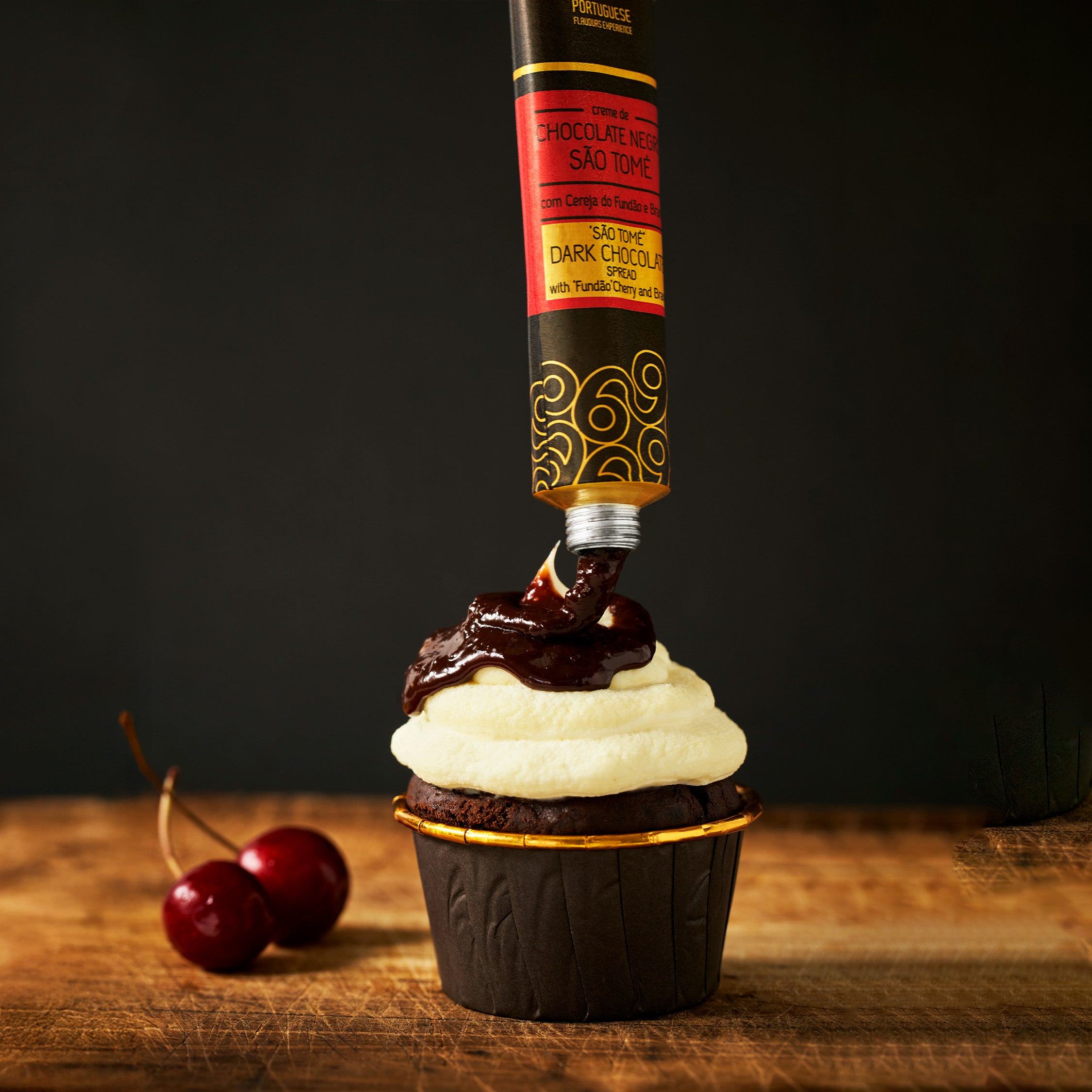 São Tomé Dark Chocolate Spread with Cherry and Brandy | meia.dúzia®
