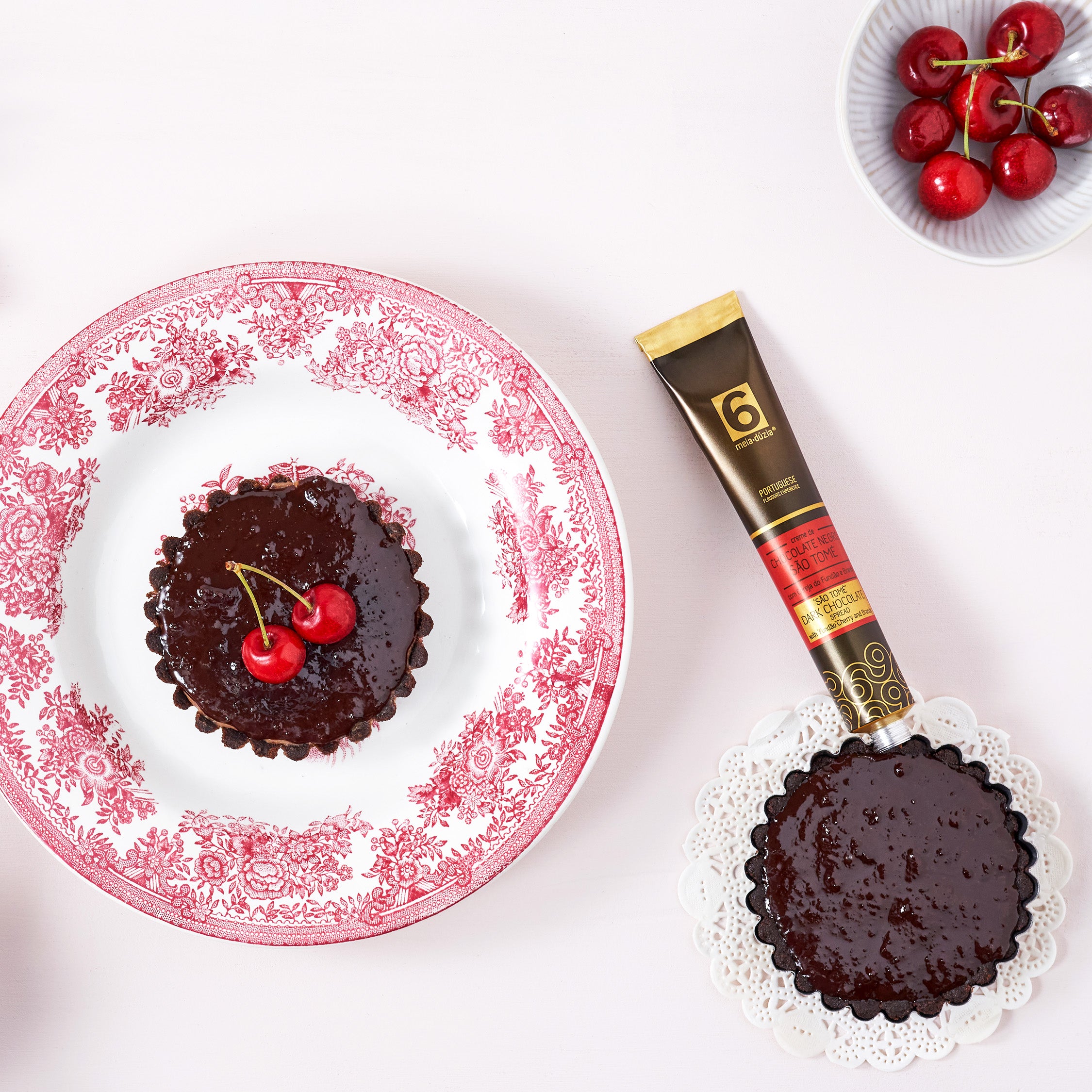 São Tomé Dark Chocolate Spread with Cherry and Brandy | meia.dúzia®