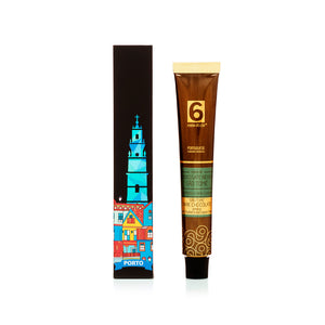 
                  
                    São Tomé Dark Chocolate Spread with Blueberry and Liqueur Wine
                  
                