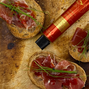
                  
                    Experience Box no. 7 - Olive Oil from Portugal + Chutney + Crackers
                  
                