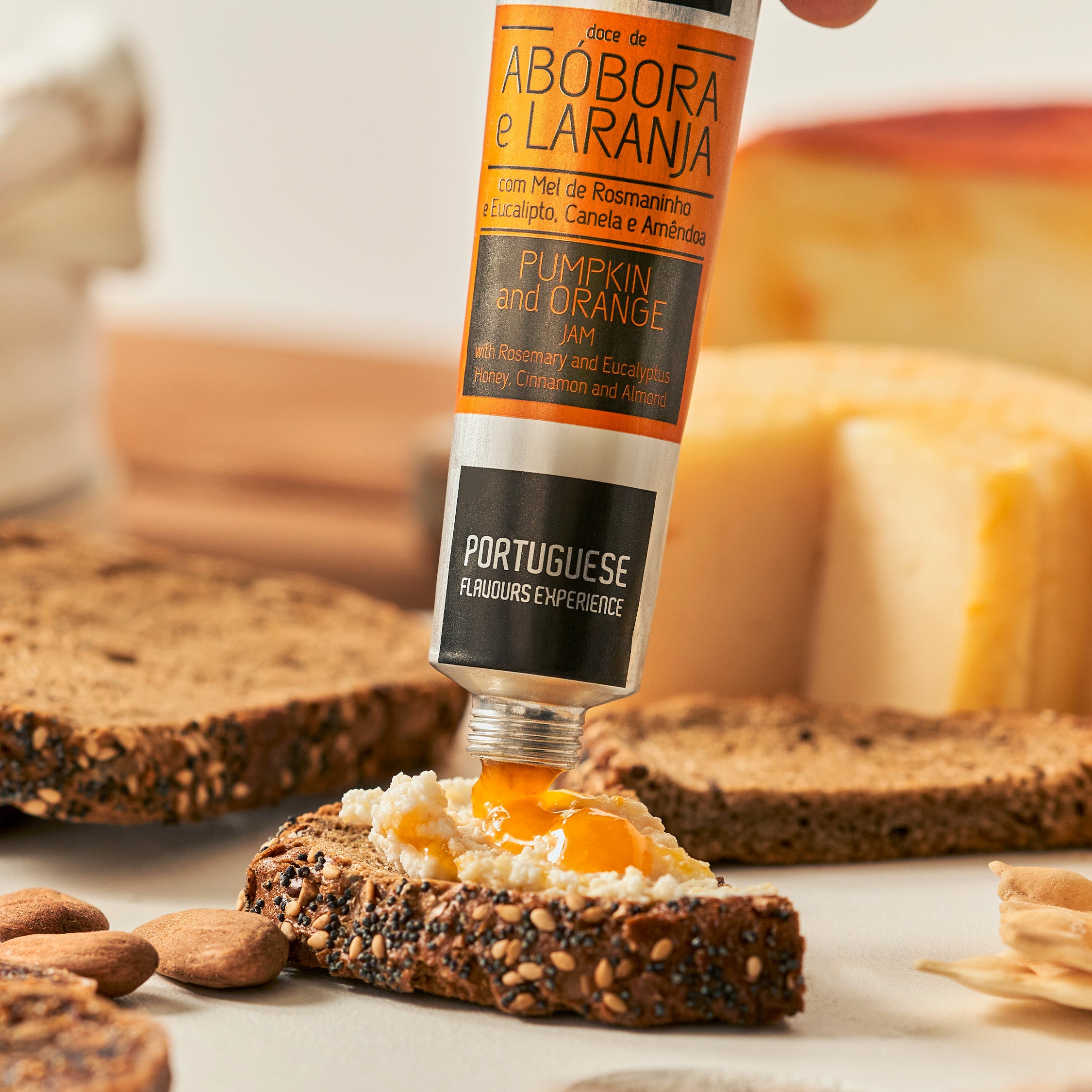 Pumpkin & Orange Jam with Honey, Cinnamon and Almond | meia.dúzia®