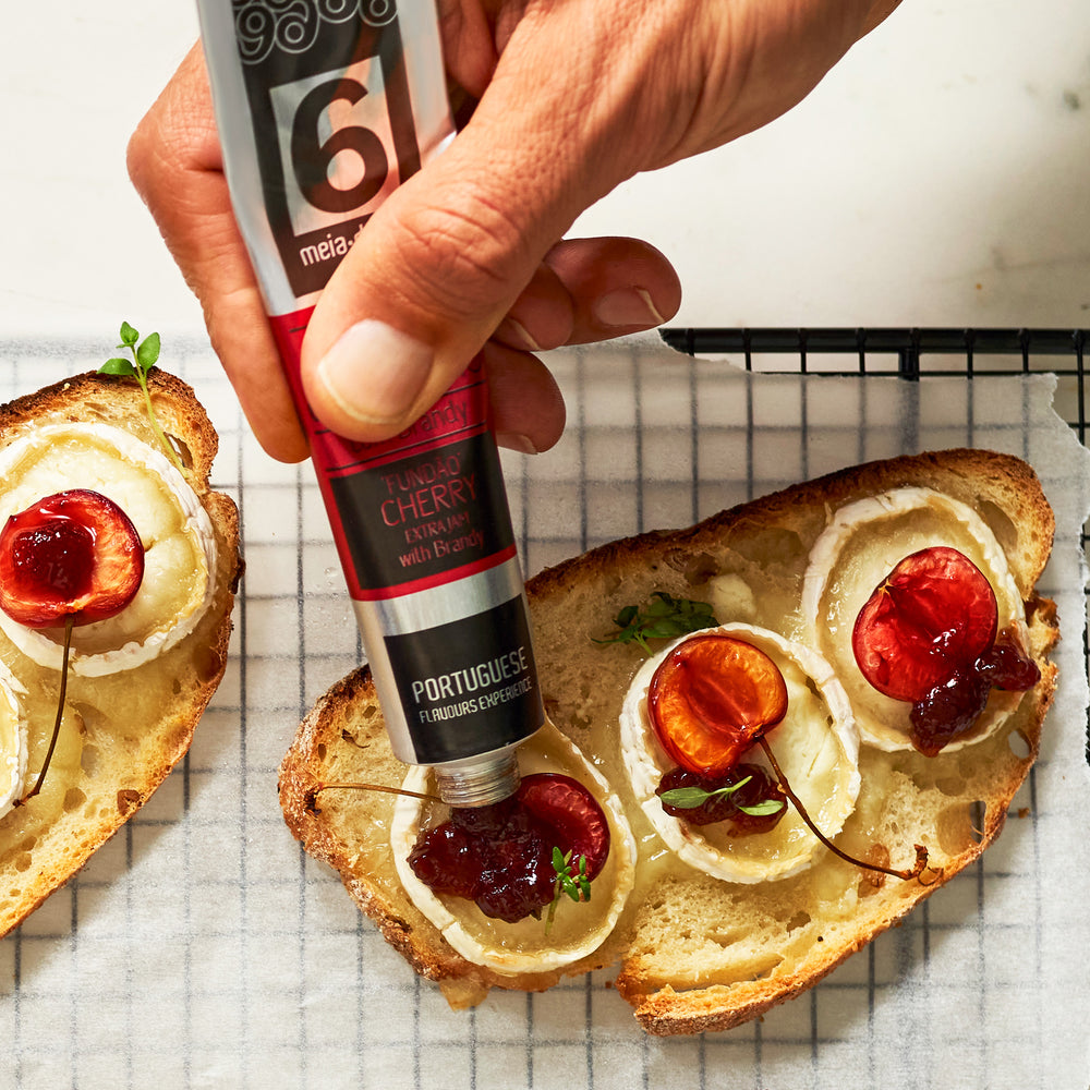 
                  
                    Fundão Cherry Extra Jam with Brandy
                  
                