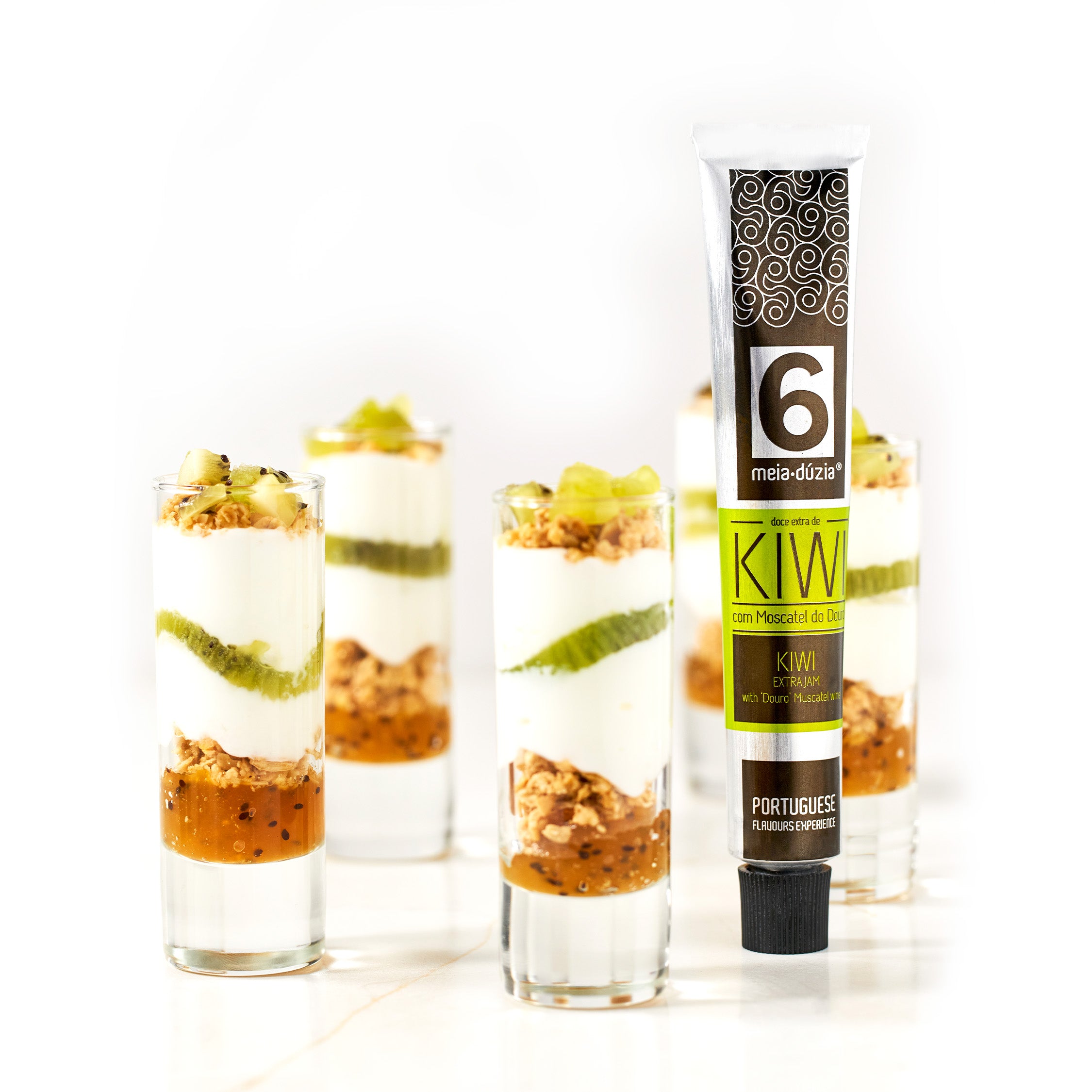 Kiwi Extra Jam with Muscatel in tube | meia.dúzia®