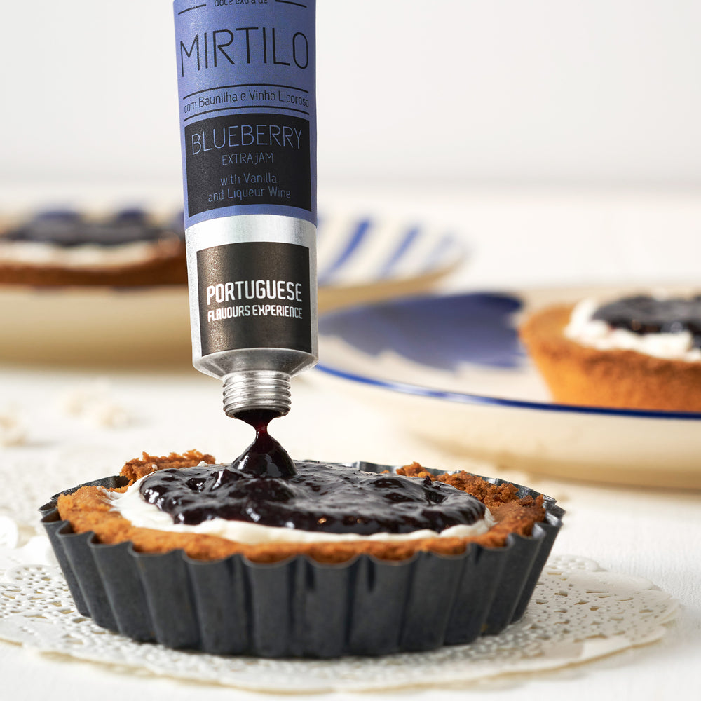 
                  
                    Blueberry Extra Jam with Vanilla and Liqueur Wine 
                  
                
