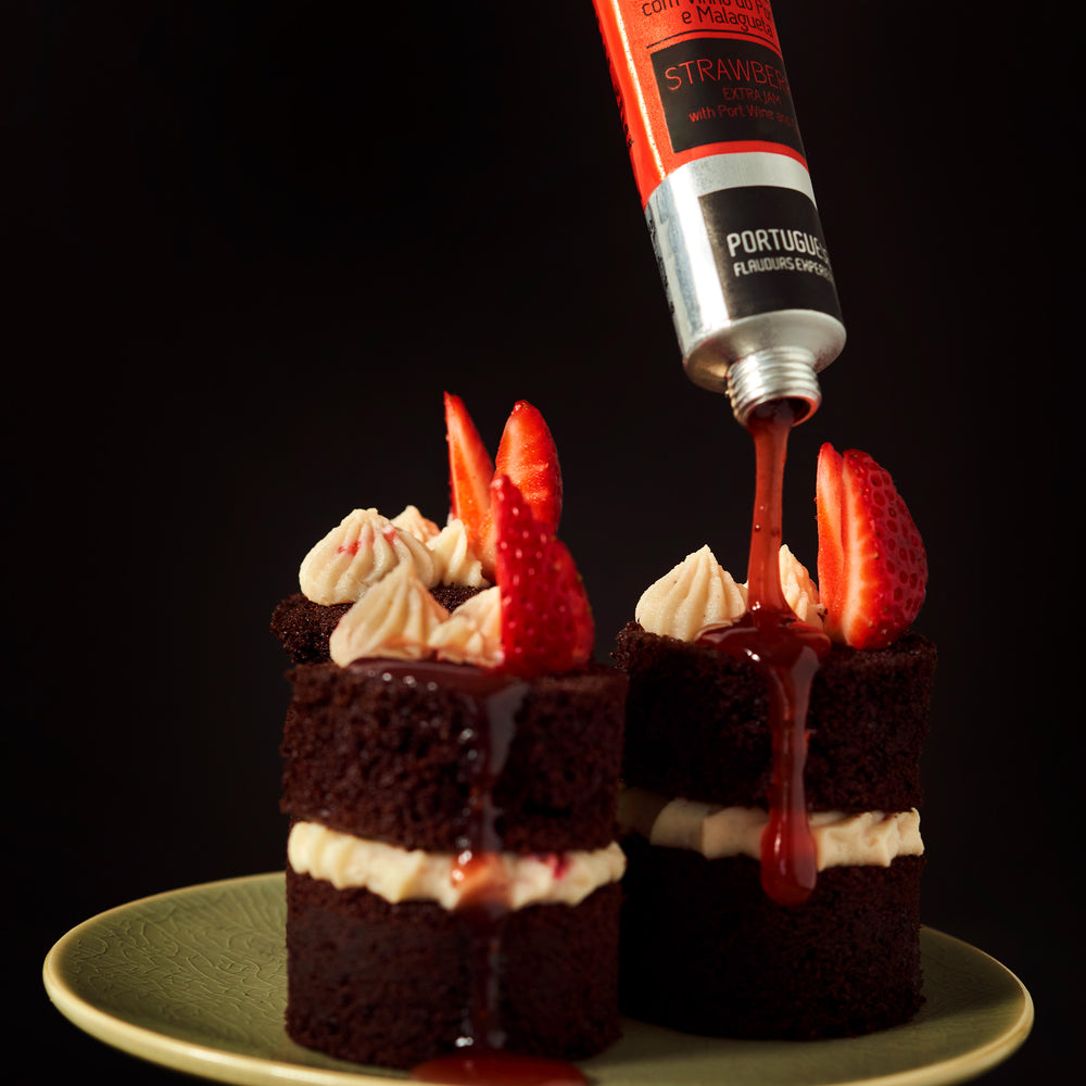 
                  
                    Strawberry Extra Jam with Liqueur Wine and Chilli
                  
                