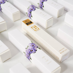 
                  
                    Liqueur in Pansy Box - Personalized Wedding Favor.
                  
                