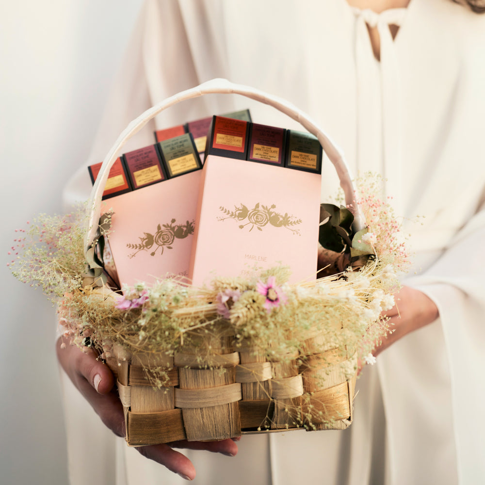 
                  
                    PACK of 3 Chocolates in Pink Box – Personalized Wedding Favor
                  
                