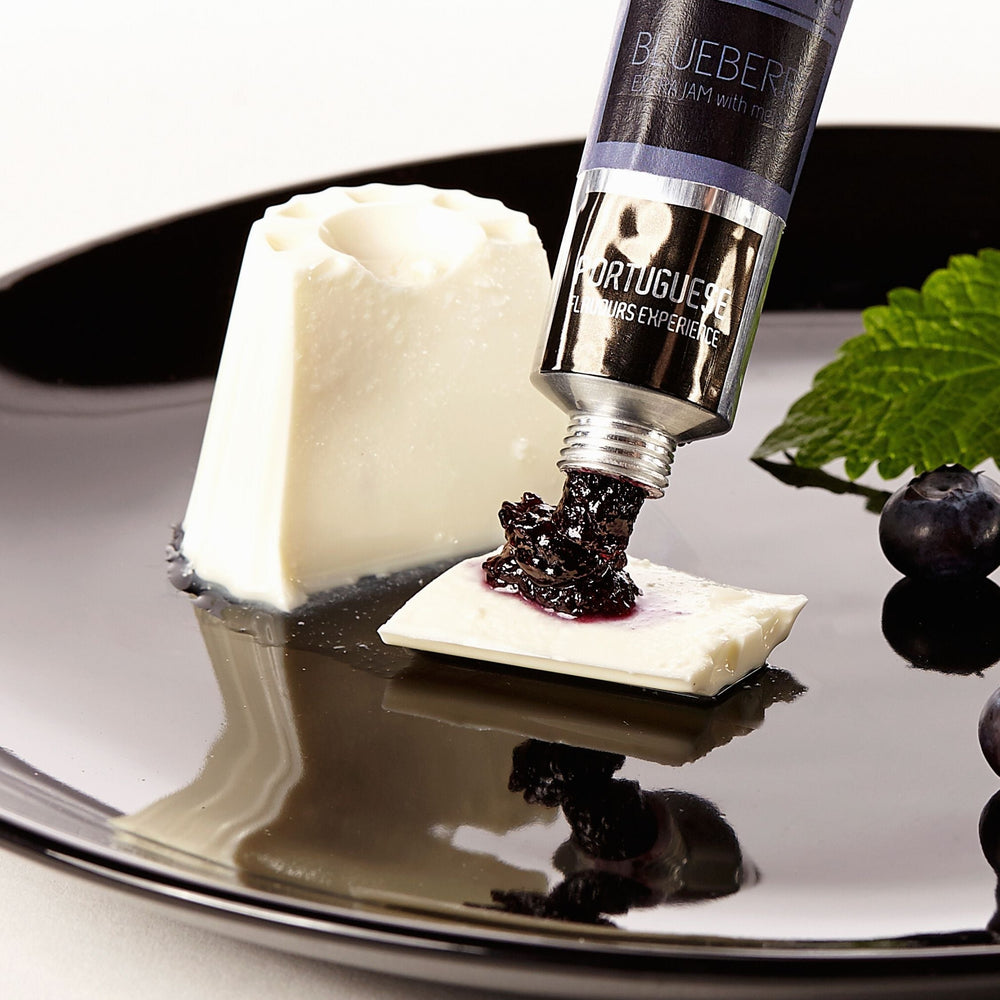 
                  
                    Gastronomic Box: Cow Cheese + PACK3 Artisanal Jams | Easter Edition
                  
                