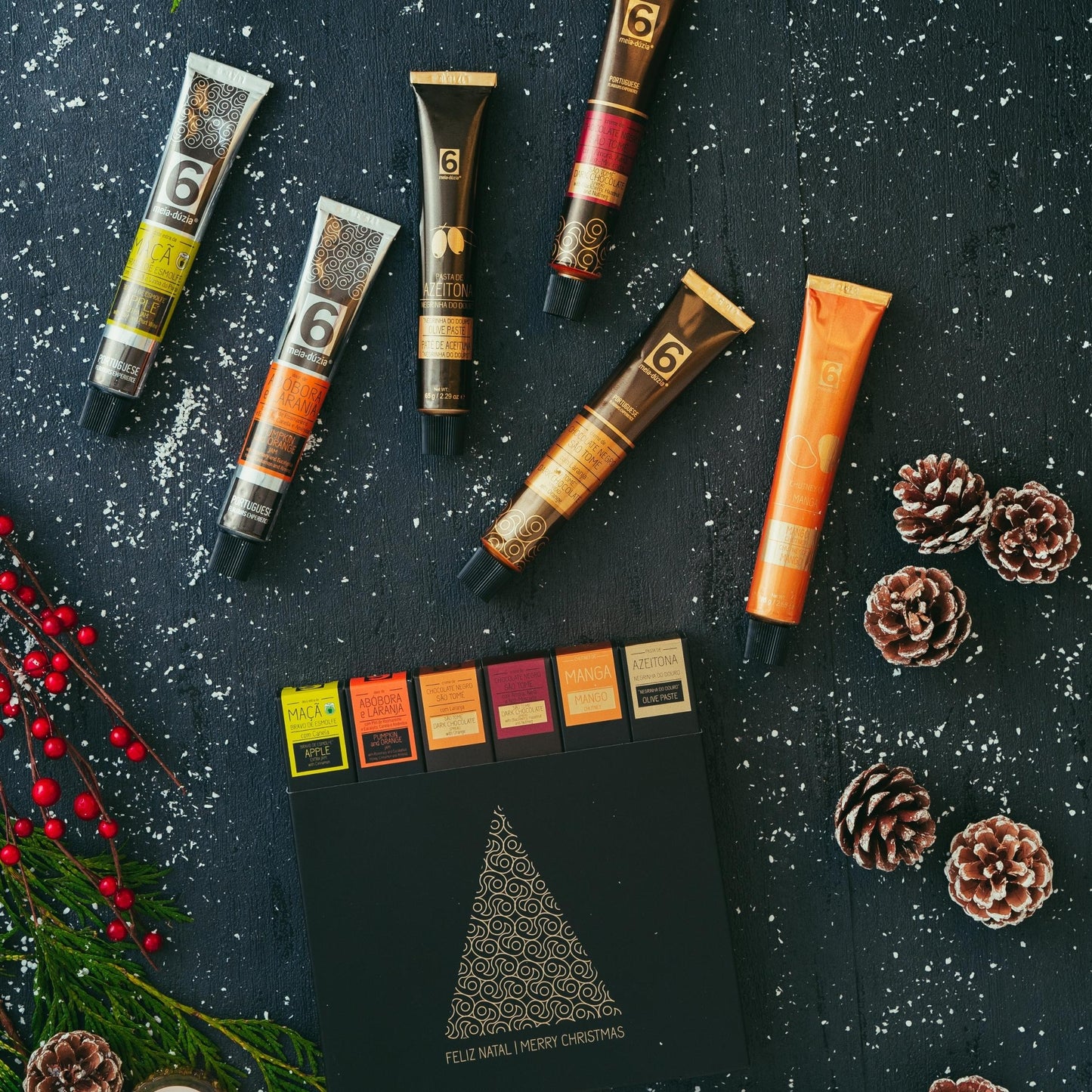 PACK 6 Edição Árvore de Natal, com compota de maçã, compota de abóbora, chocolate com laranja, chocolate com amora, chutney de manga e pasta de azeitona - meia.dúzia, sabores de portugal, produtos artesanais em bisnaga